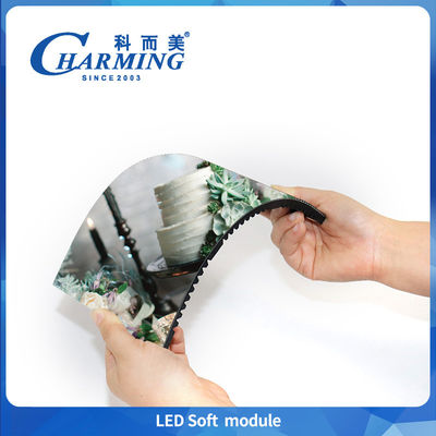 True Color Indoor P3 P4 Soft Module Gekrümmter Flexibler LED-Display für Zylinderkolonnen