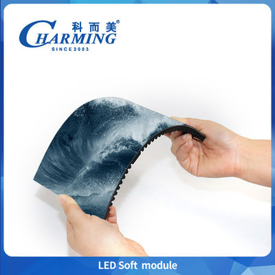 True Color Indoor P3 P4 Soft Module Gekrümmter Flexibler LED-Display für Zylinderkolonnen