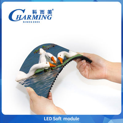 Fabriklieferung P4 Flexible Panel 16Bit Mikro Vollfarben 3D gekrümmter 4k Indoor Video Display Werbeveranstaltung 6W Led-Bildschirm